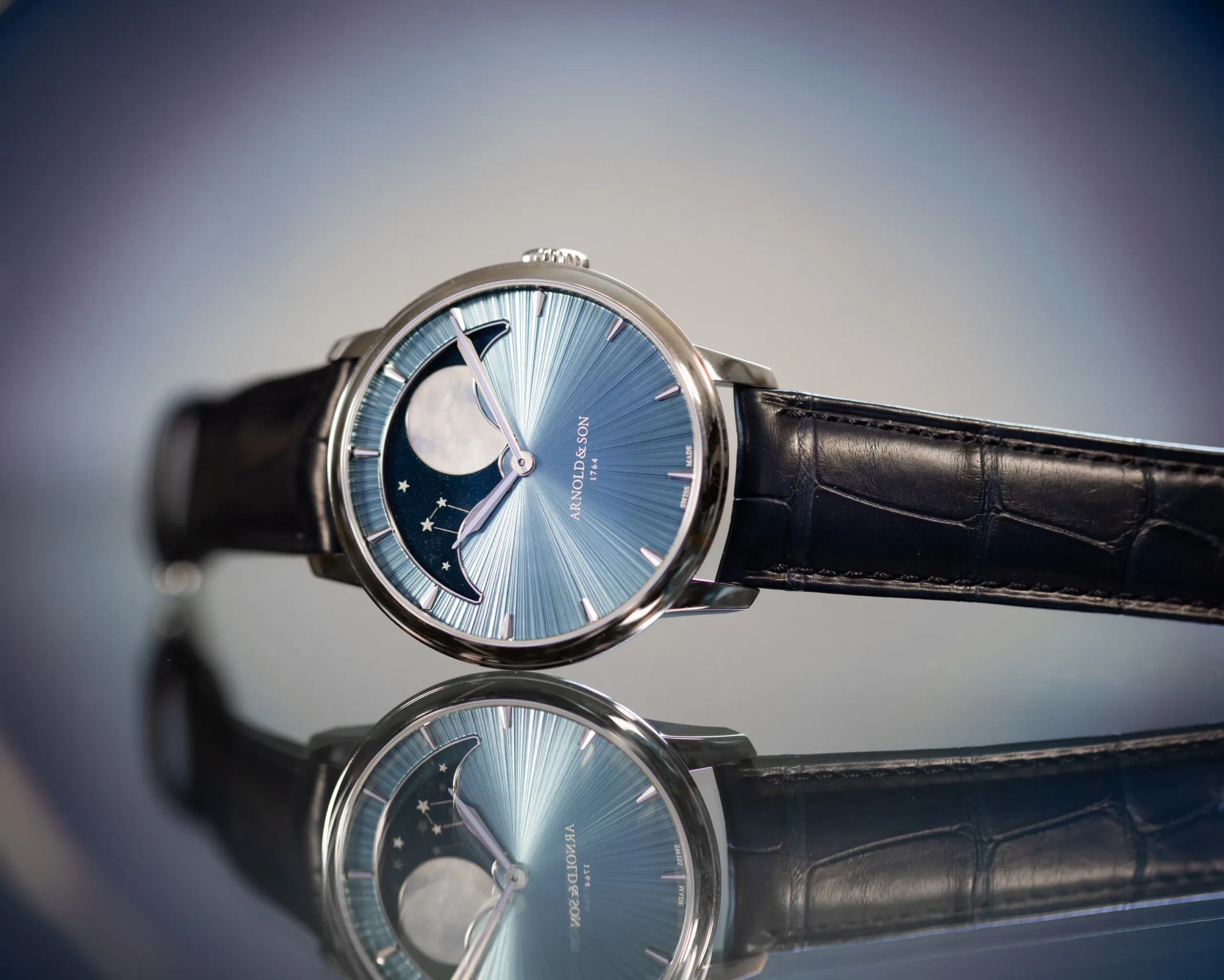 Perpetual Moon 41.5 Platinum - Image 4