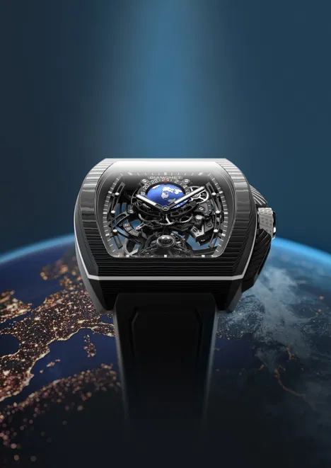Flying Tourbillon Sport GMT Carbon White - Image 4